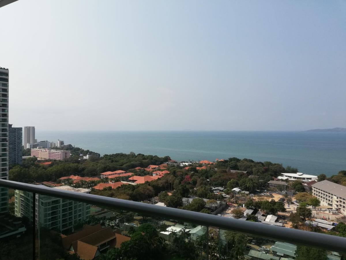 Cosy Beach View Apartments Pattaya Exteriör bild