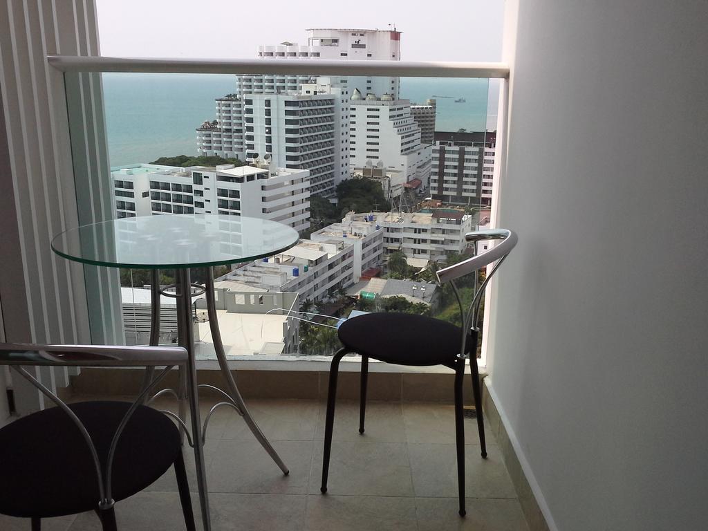 Cosy Beach View Apartments Pattaya Exteriör bild
