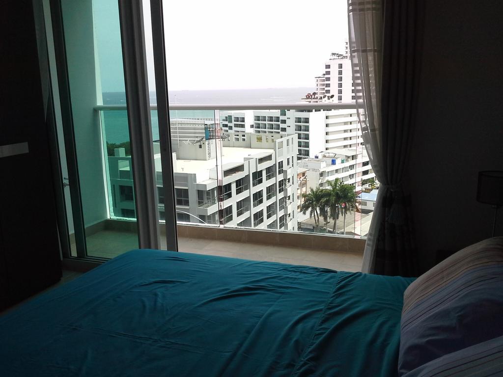 Cosy Beach View Apartments Pattaya Exteriör bild