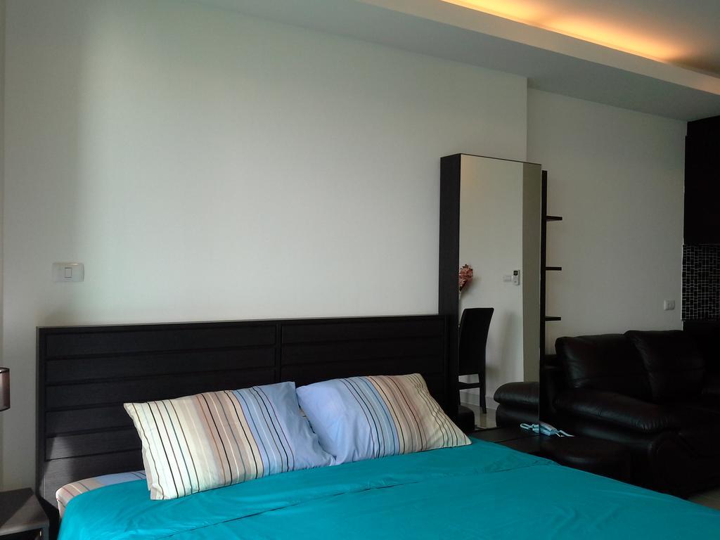 Cosy Beach View Apartments Pattaya Exteriör bild