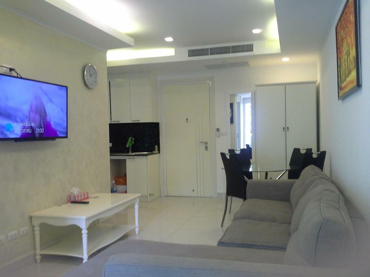 Cosy Beach View Apartments Pattaya Exteriör bild